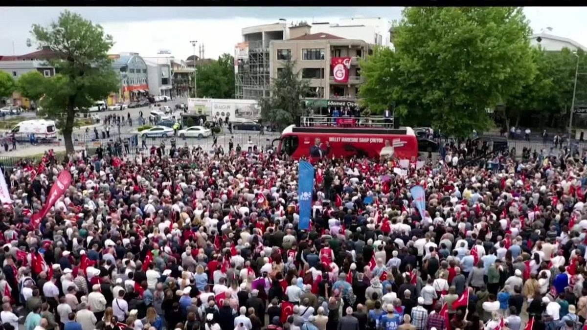 CHP lideri Özel: Erdoğan, 19 Mart'tan sonra cunta başkanıdır