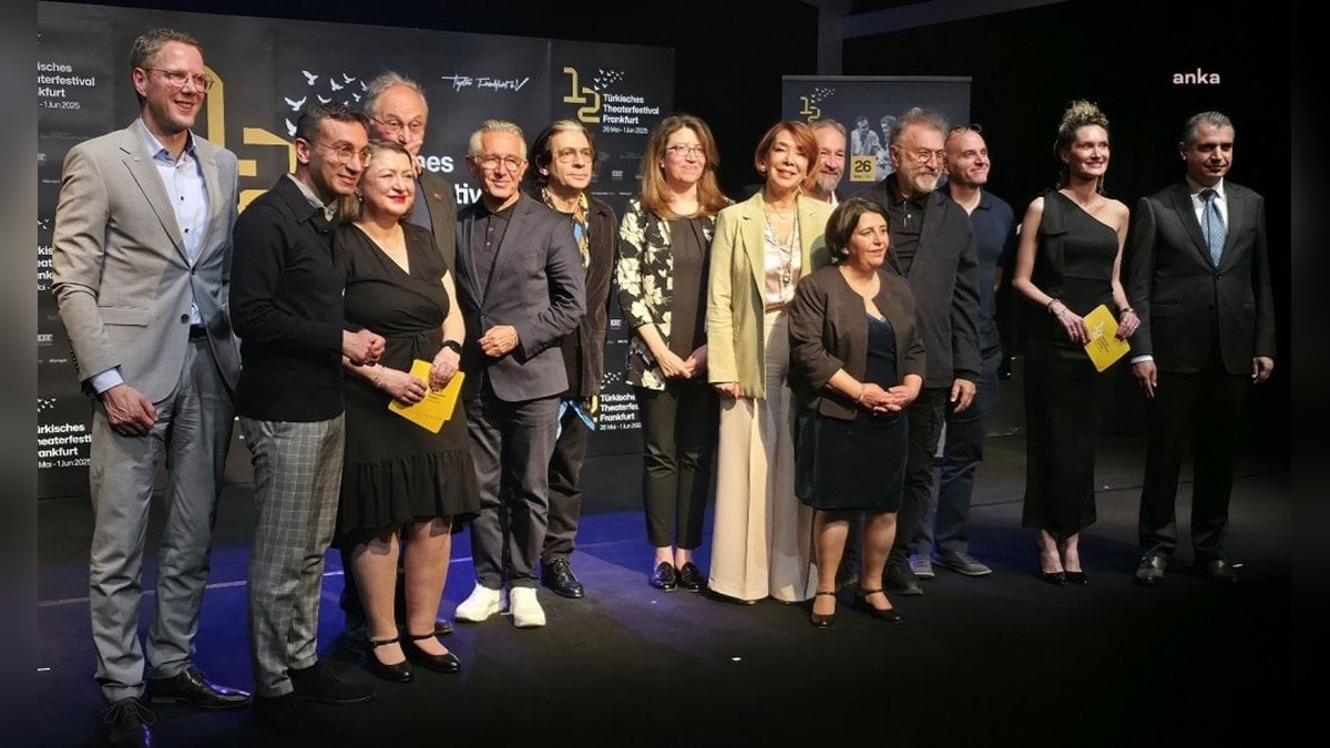 Frankfurt Türk Tiyatro Festivali'nin 12. perdesi açıldı: 7 oyun sahnelenecek