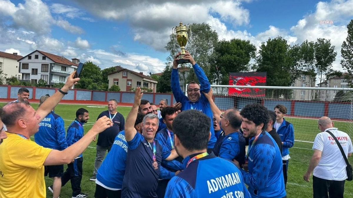 Adıyaman Belediyespor İşitme Engelliler Futbol Takımı, Türkiye üçüncüsü oldu