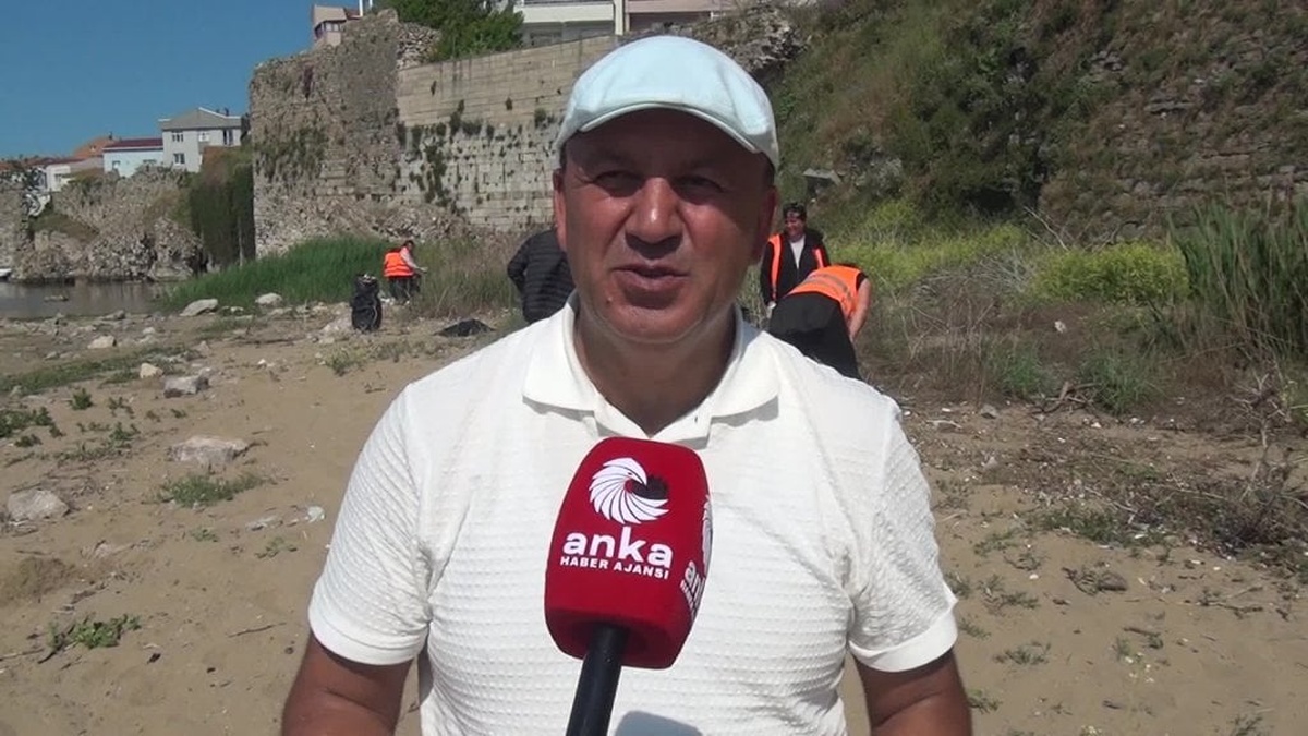 Sinop Belediyesi'nden plaj temizliği: 5 kamyon plastik atık toplandı