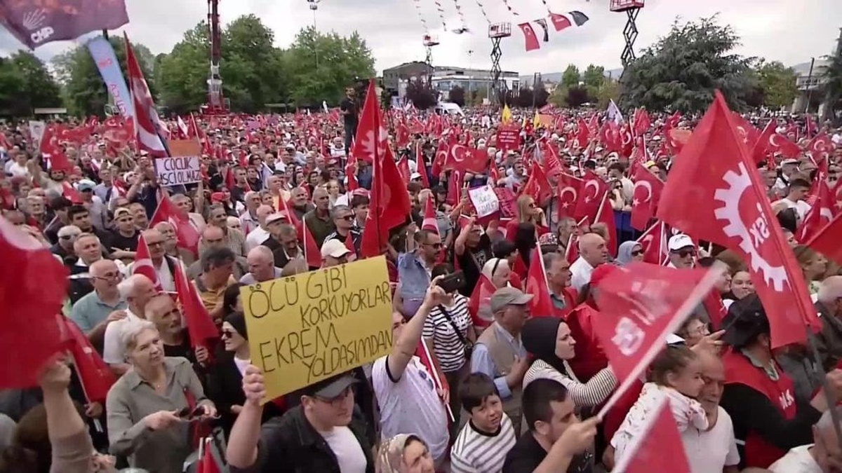 CHP’nin 'Millet İradesine Sahip Çıkıyor' mitingi Düzce’de yapıldı