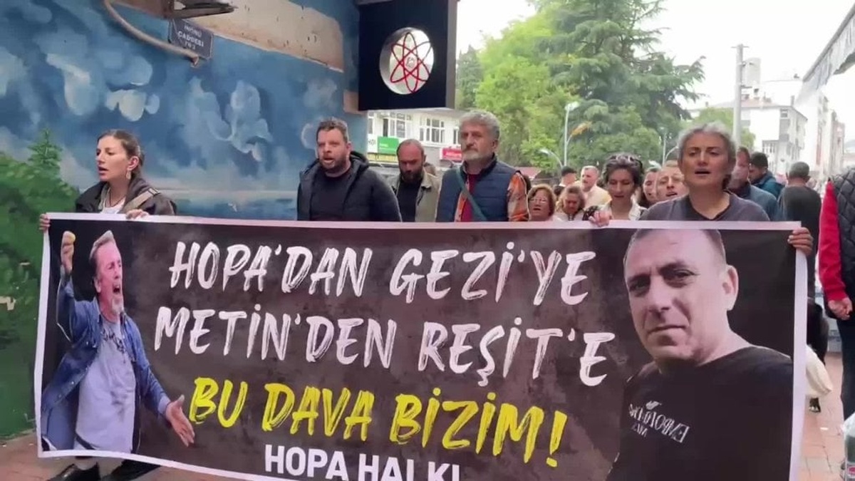 Hopa'da Metin Lokumcu'nun 14. ölüm yıldönümü anıldı