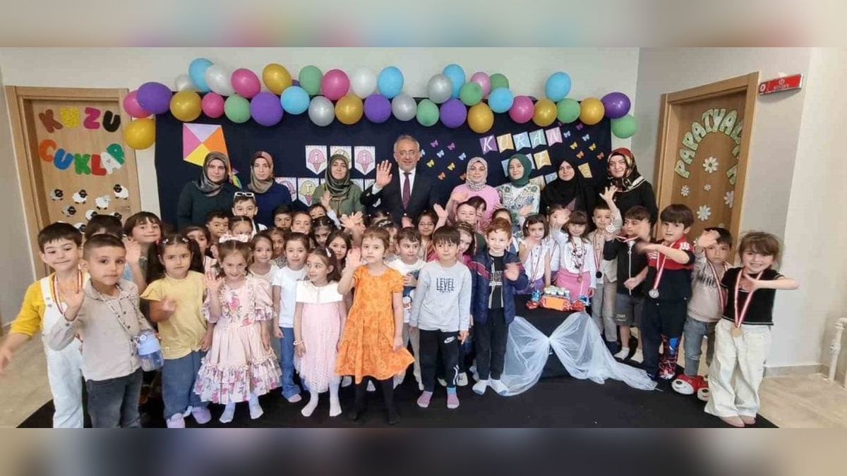 Bayburt'ta 4-6 yaş Kur'an kursu öğrencileri karne aldı