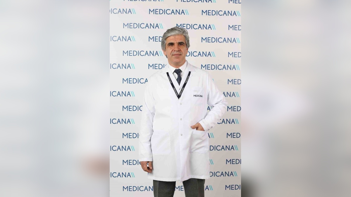 Op. Dr. Adnan İpçioğlu'ndan lens kullanıcılarına uyarı: Temizliğe dikkat