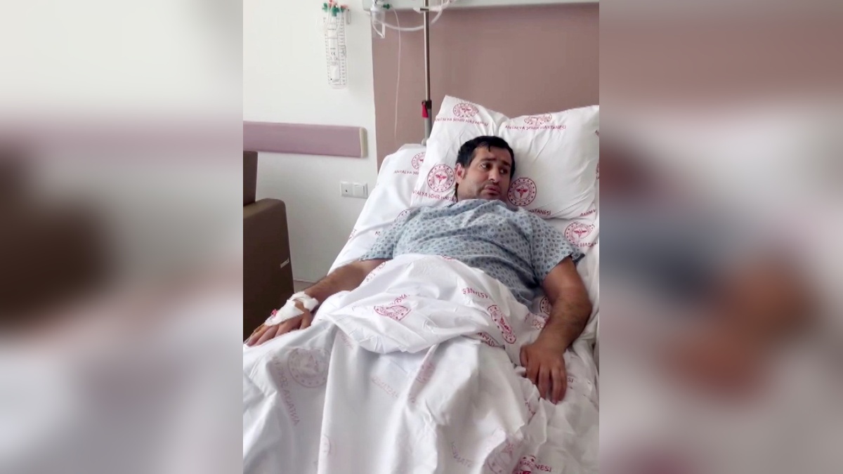 Muaythai Federasyon Başkanı Musayev'i milli sporcular hastanede ziyaret etti