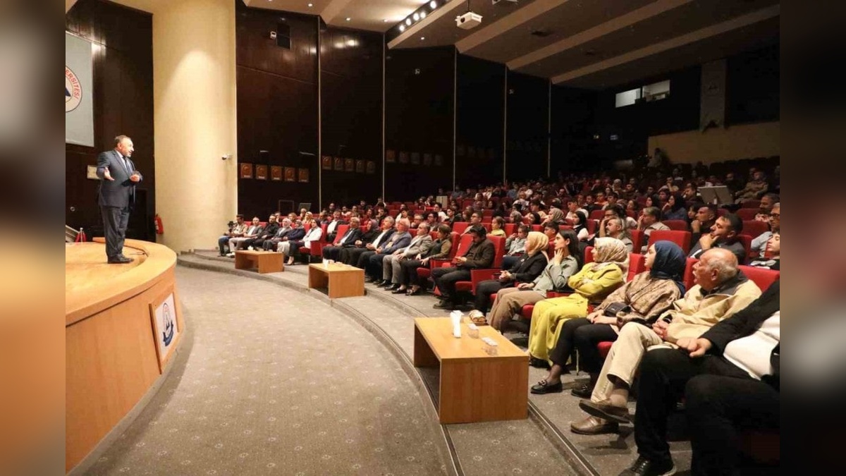 Melikgazi Belediyesi'nde Prof. Dr. Tufan Gündüz ile 'Kızıl Elma Neresidir?' konferansı