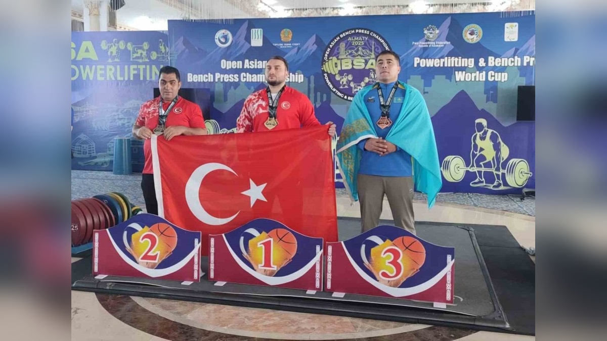 Milli sporcu Muhammet Şimşek, Görme Engelliler Dünya Kupası'nda 3 altın madalya kazandı