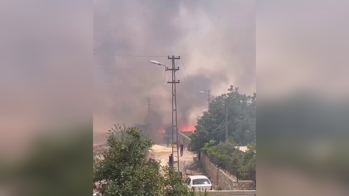 Adıyaman'da anız yangını paniğe neden oldu
