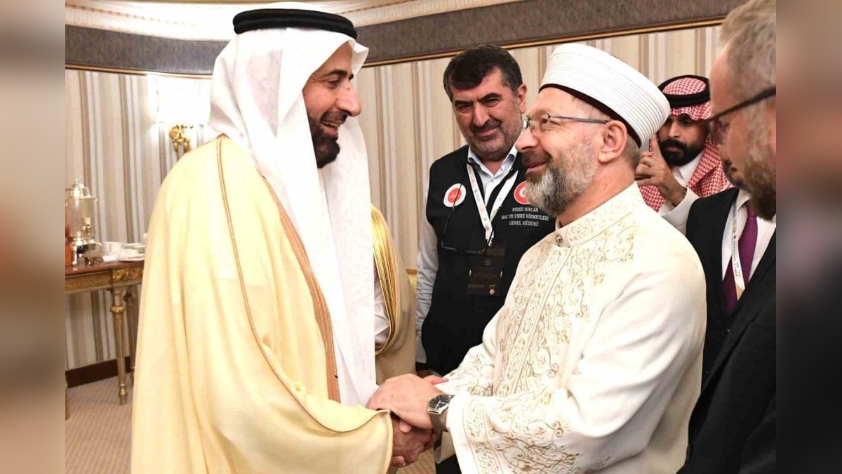 Diyanet İşleri Başkanı Erbaş, Cidde'deki Büyük Hac Sempozyumu'na katıldı