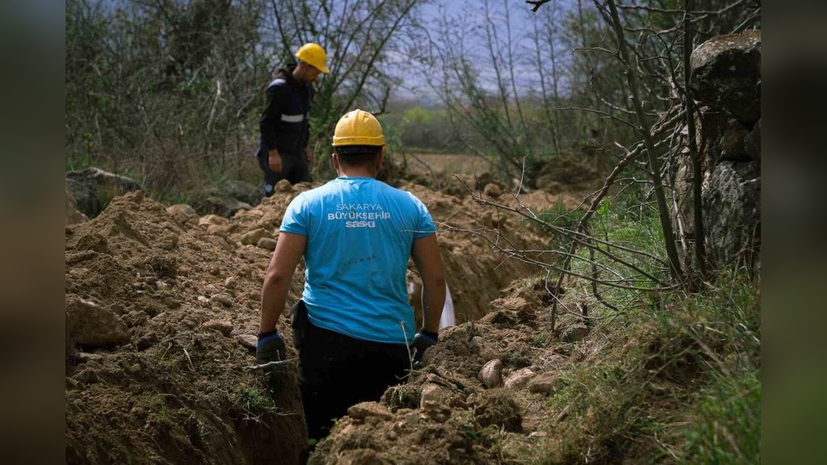 SASKİ, Turgutlu Mahallesi'nde bin metrelik içme suyu hattını yeniledi