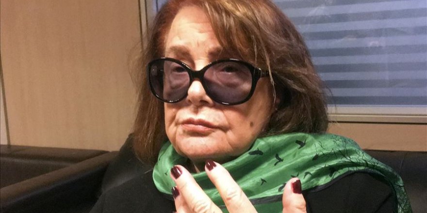 Sanatçı Muhterem Nur hayatını kaybetti