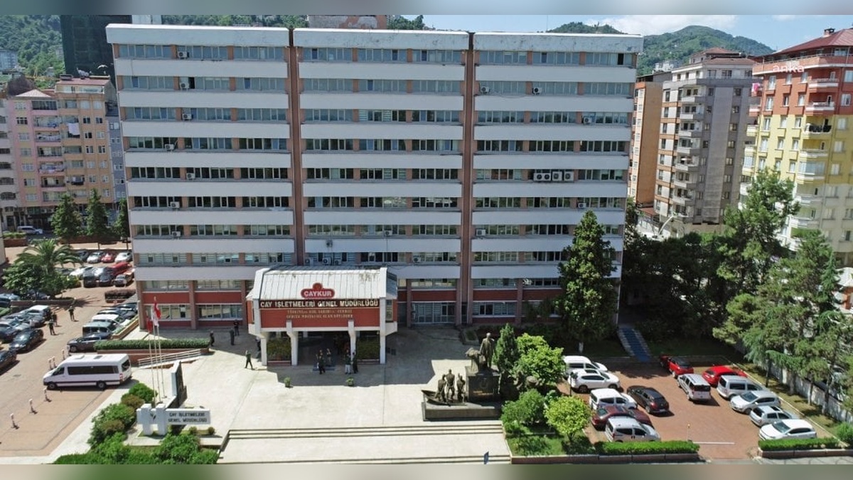 ÇAYKUR'dan yaş çay üreticilerine uyarı: 'Fırsatçılara dikkat'