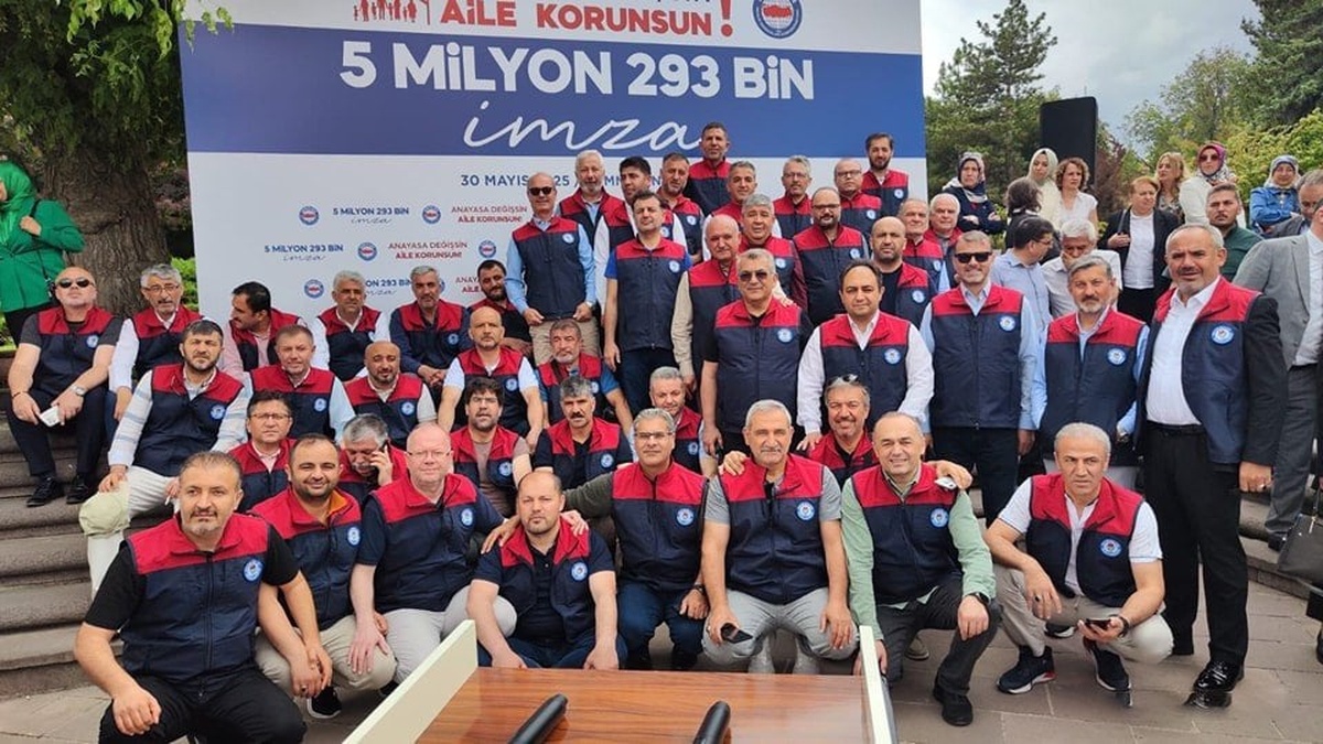 Memur Sen'den TBMM'ye 5 milyon 293 bin imza: Aile, kadın ve erkekten oluşur