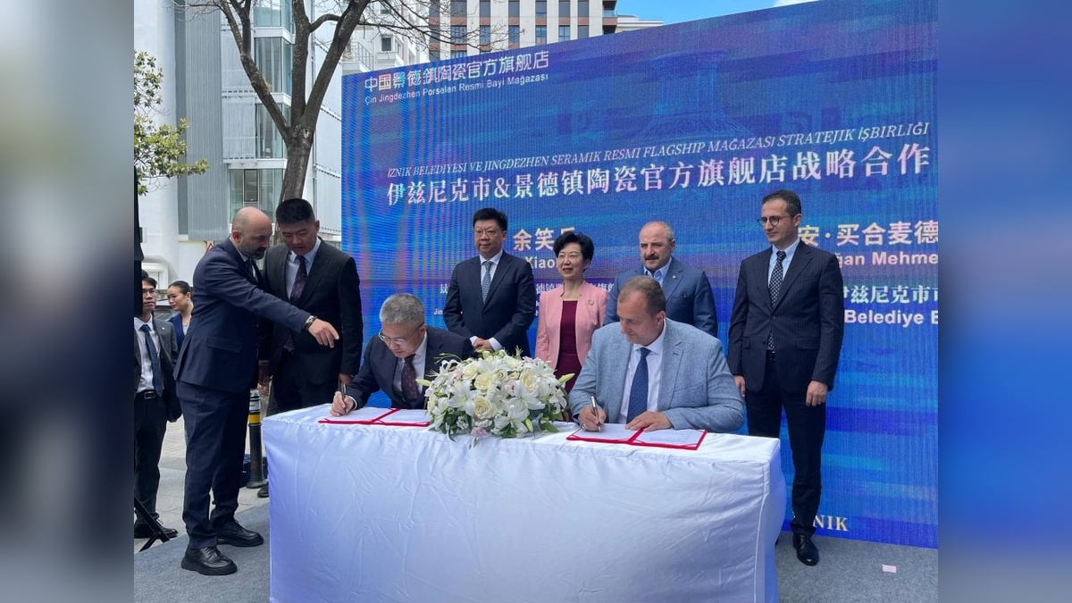 İznik ve Jingdezhen şehirleri arasında seramik iş birliği anlaşması imzalandı