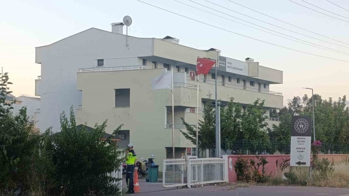 Silifke'de deniz faciası: 2 öğrenci hayatını kaybetti
