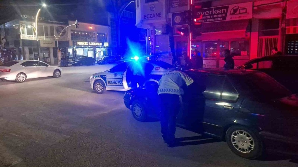 Çorum'da trafik denetiminde 86 bin 374 TL ceza kesildi