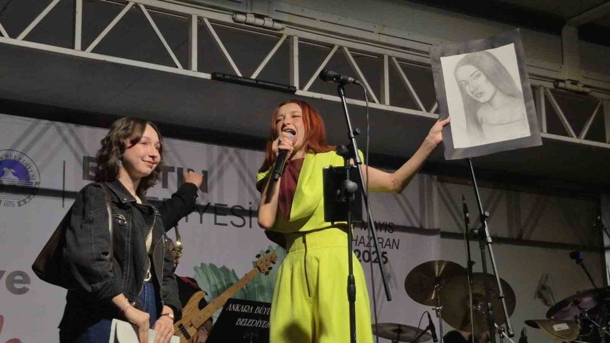 Bartın Çilek Festivali'nde evlilik teklifi