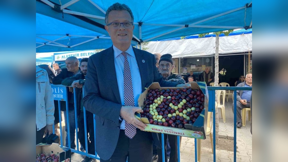 Alaşehir'de 41 üretici yarıştı: En güzel kiraz Cihat Tekbacak'ın