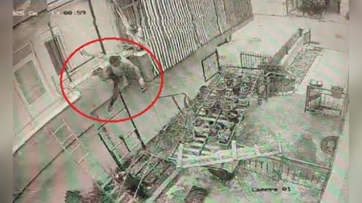 Manavgat'ta iskeleden düşen asansör ustası ağır yaralandı