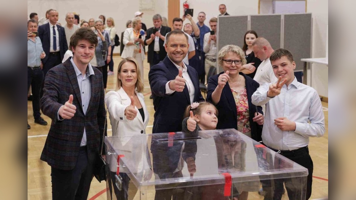 Polonya'da cumhurbaşkanlığı seçimlerini Karol Nawrocki kazandı