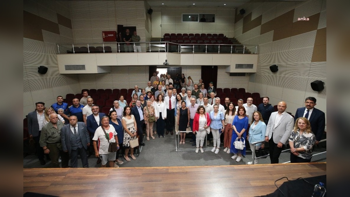 Karşıyaka Belediye Başkanı Ünsal: Vatandaşlarımızla bire bir diyalog halindeyiz