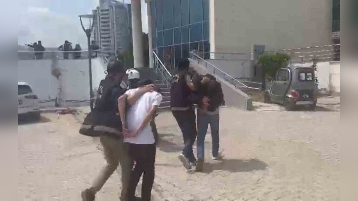 İskenderun'da 3 aranan şahıs yakalandı