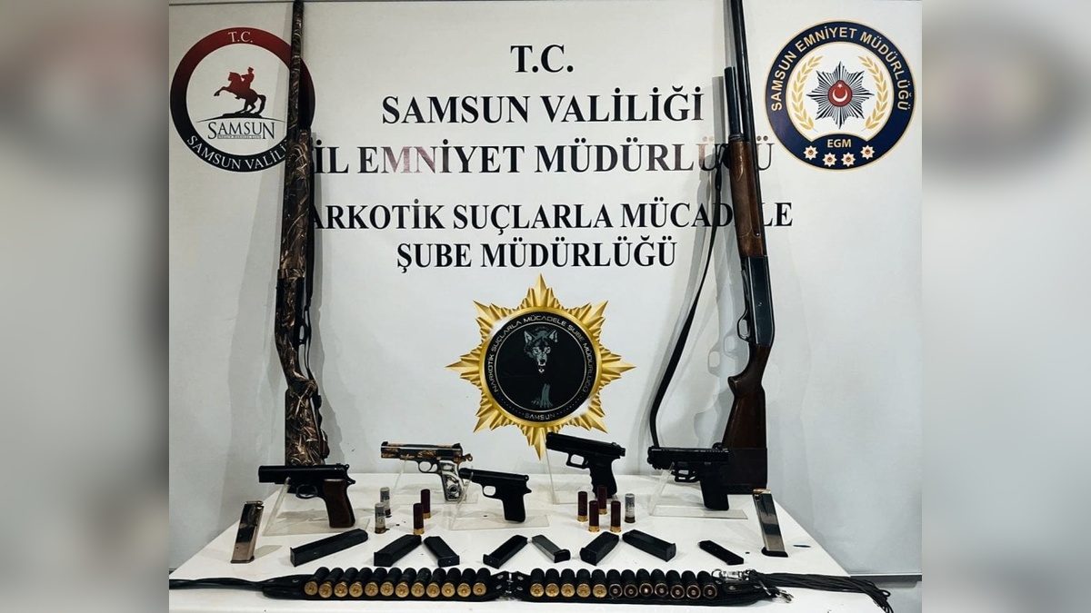 Samsun'da 5 tabanca ve 2 tüfek ele geçirildi