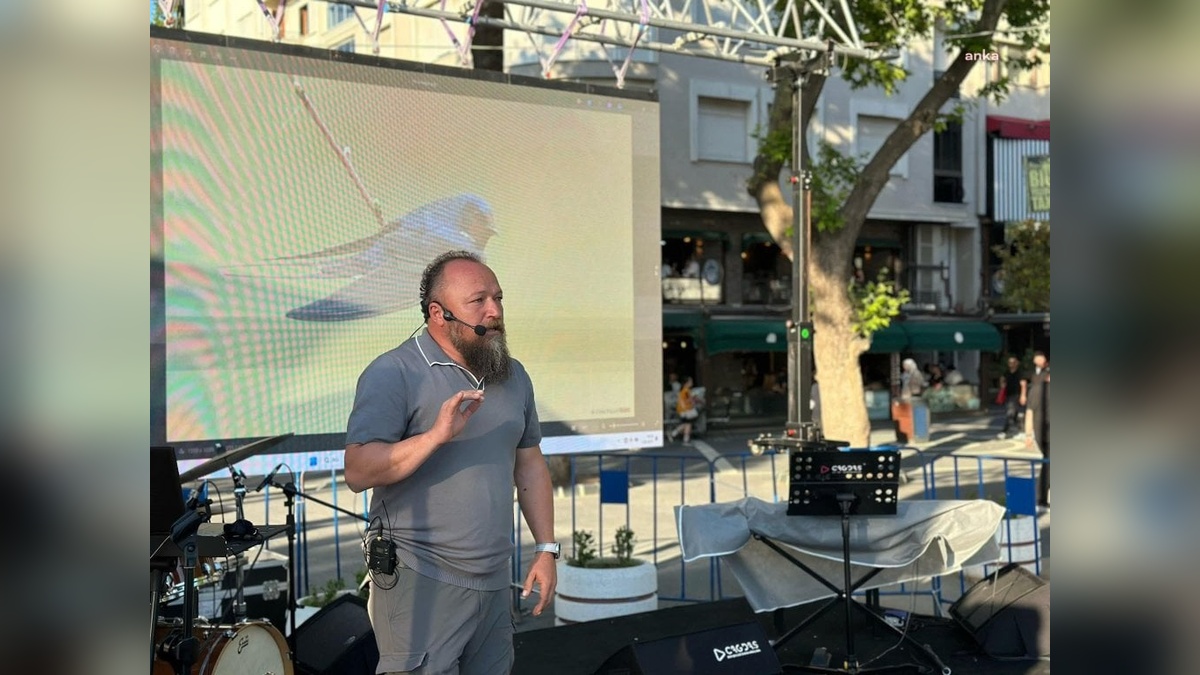 Bandırma Belediyesi'nden 'Gökyüzüne Dokunan Anlar' söyleşisi