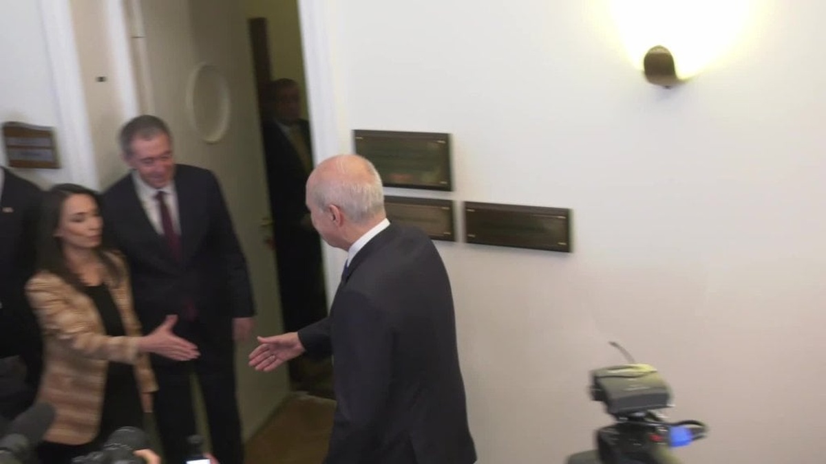 TBMM Başkanı Kurtulmuş, DEM Parti Eş Genel Başkanlarıyla görüştü: "Terörsüz Türkiye süreci TBMM’de konuşulabilecek noktaya geldi"