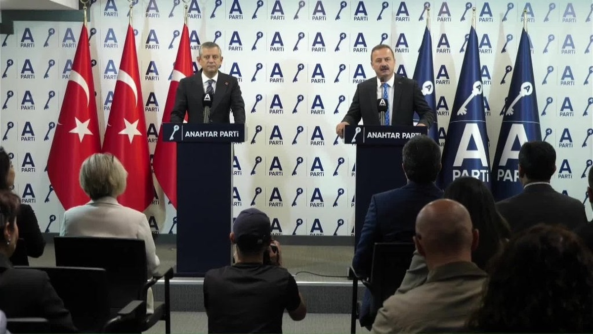 CHP lideri Özel: AK Parti’nin ülkeyi yönetme kapasitesi kalmadı