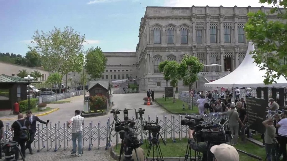 İstanbul'da Türkiye-Rusya-Ukrayna toplantısı başladı