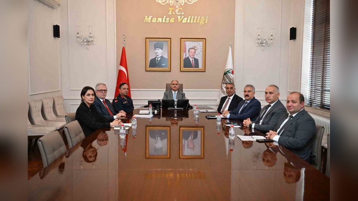 Manisa Valisi Özkan: Kurban Bayramı için 706 trafik personeli görev yapacak