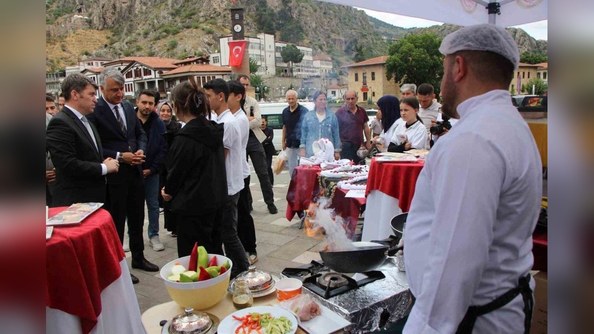Amasya'da mesleki ve teknik eğitim tanıtım etkinliği düzenlendi