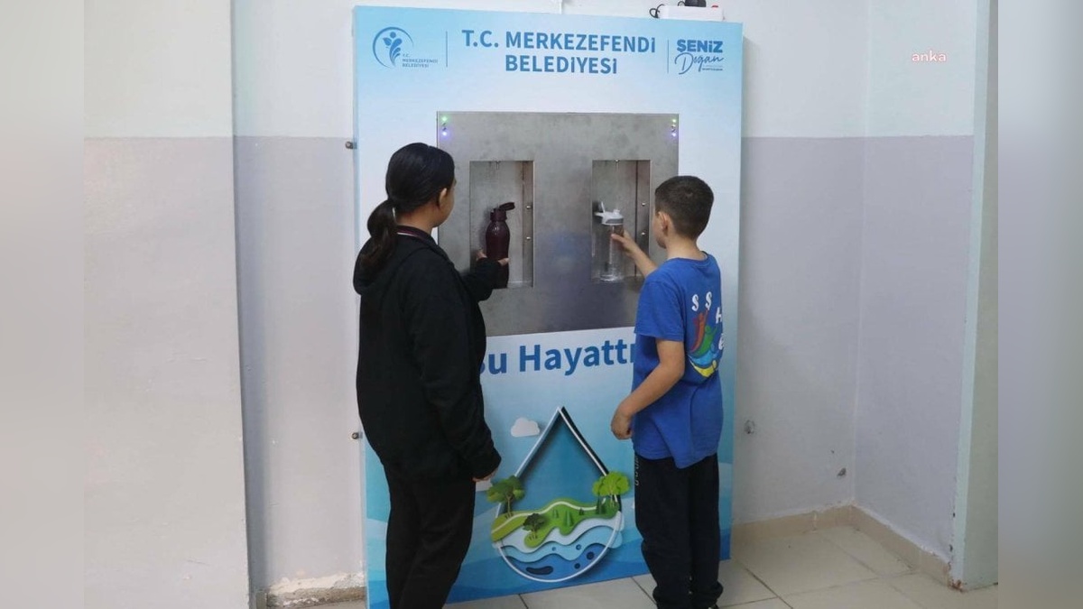 Merkezefendi'de 15 okula steril içme suyu ünitesi
