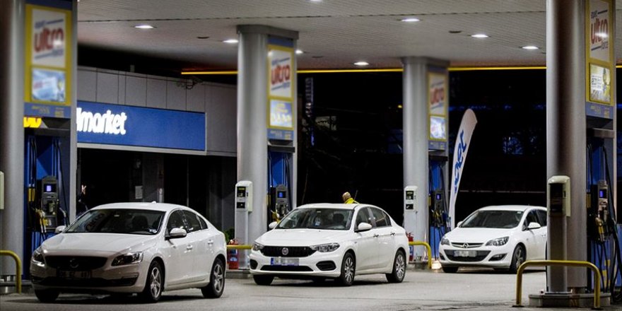 Akaryakıt istasyonları ve marketleri 24 saat çalışmaya devam edecek