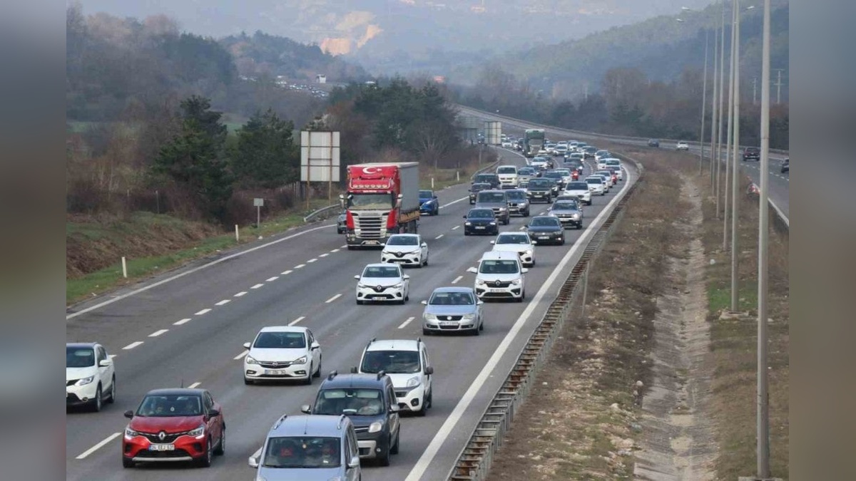 Bolu Valiliği'nden Kurban Bayramı trafik tedbiri: TEM ve D100'de kamyon yasağı