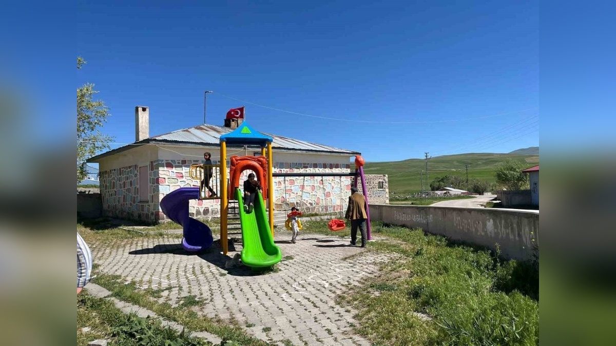 Ağrı'nın Boyalan köyünde okul özlemi: Köylülerden yetkililere çağrı