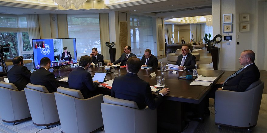 Erdoğan G20 Liderler Olağanüstü Zirvesi'ne video konferans yöntemiyle katıldı