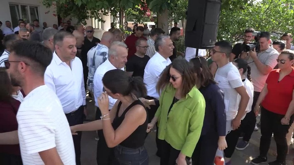 Muratpaşa Belediye Başkanı Uysal: Örnek bir belediye olmayı sürdürüyoruz