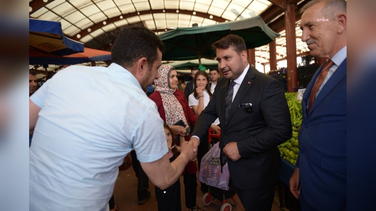 Kahramankazan Belediye Başkanı Çırpanoğlu, Salı Pazarı’nı ziyaret etti