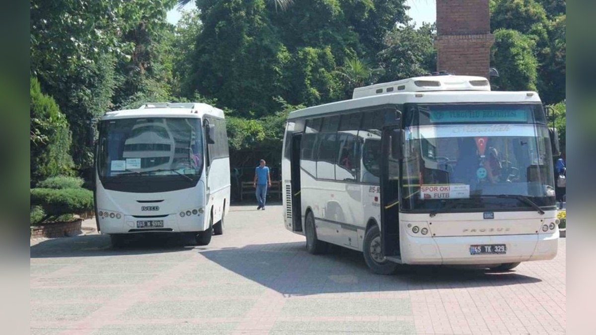 Turgutlu Belediyesi'nden arife günü ücretsiz mezarlık seferleri