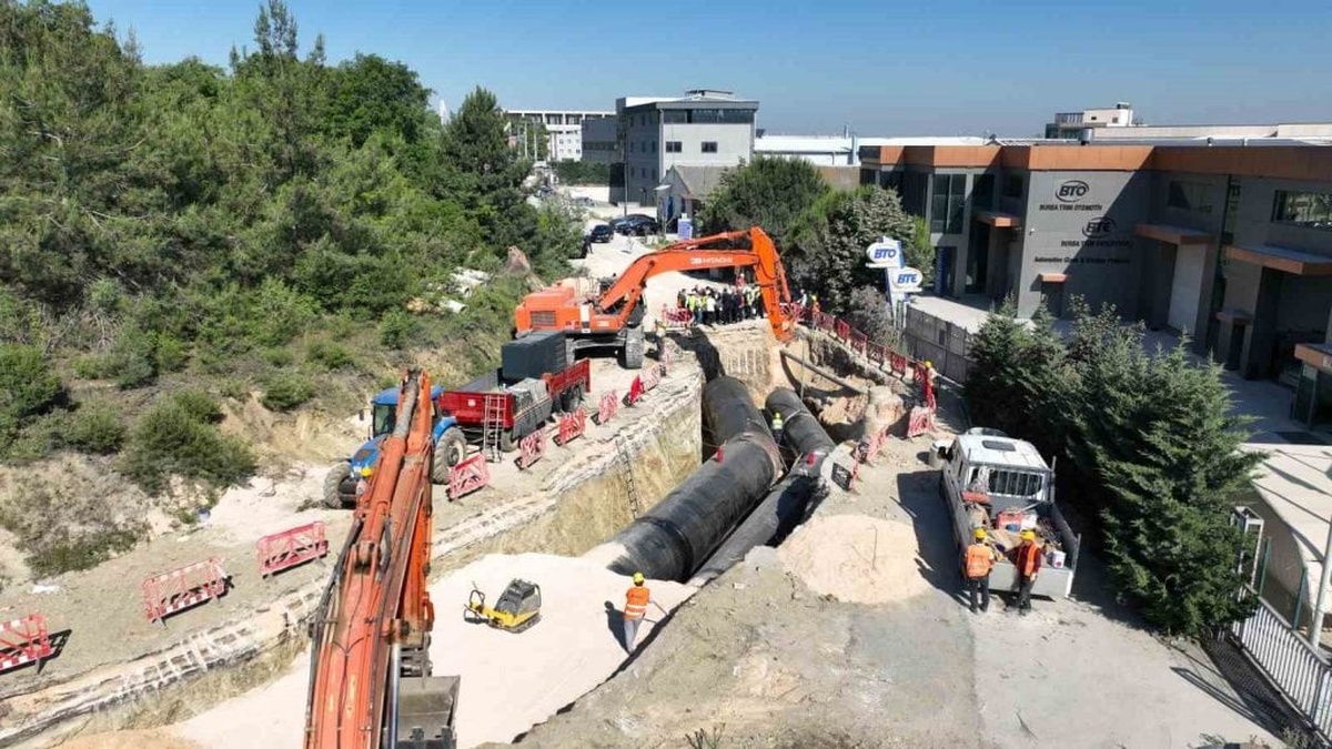 Bursa Büyükşehir Belediye Başkanı Bozbey: Çınarcık Barajı suyu eylül başında Bursalıların hizmetinde olacak