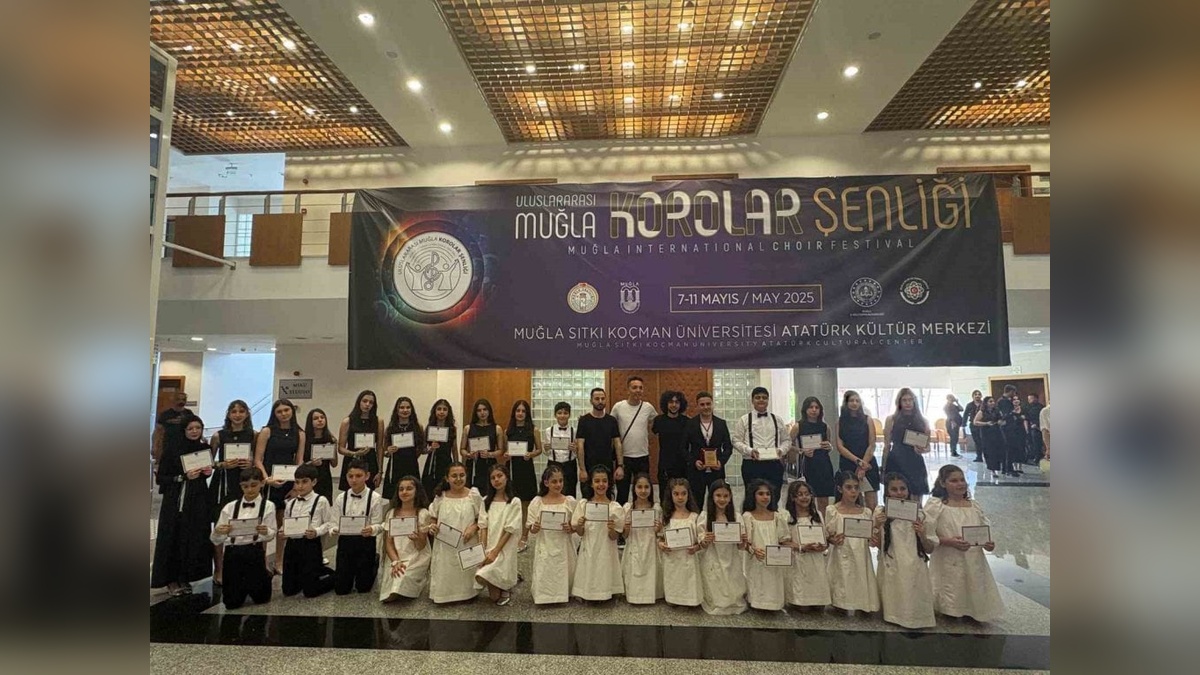 Samsun BİLSEM'de bilim ve sanat buluştu: Öğrenciler kariyer söyleşileriyle geleceğe hazırlanıyor