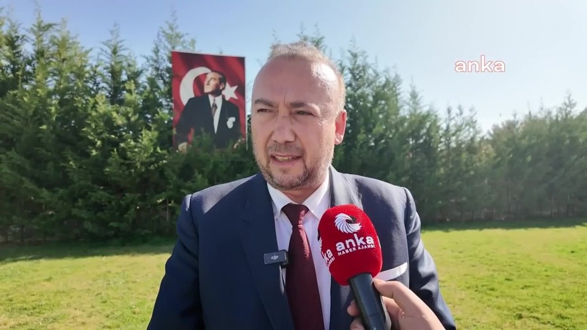 Uşak Belediye Başkanı Yalım'dan bayram mesajı: Tüm ekiplerimizle görevimizin başındayız