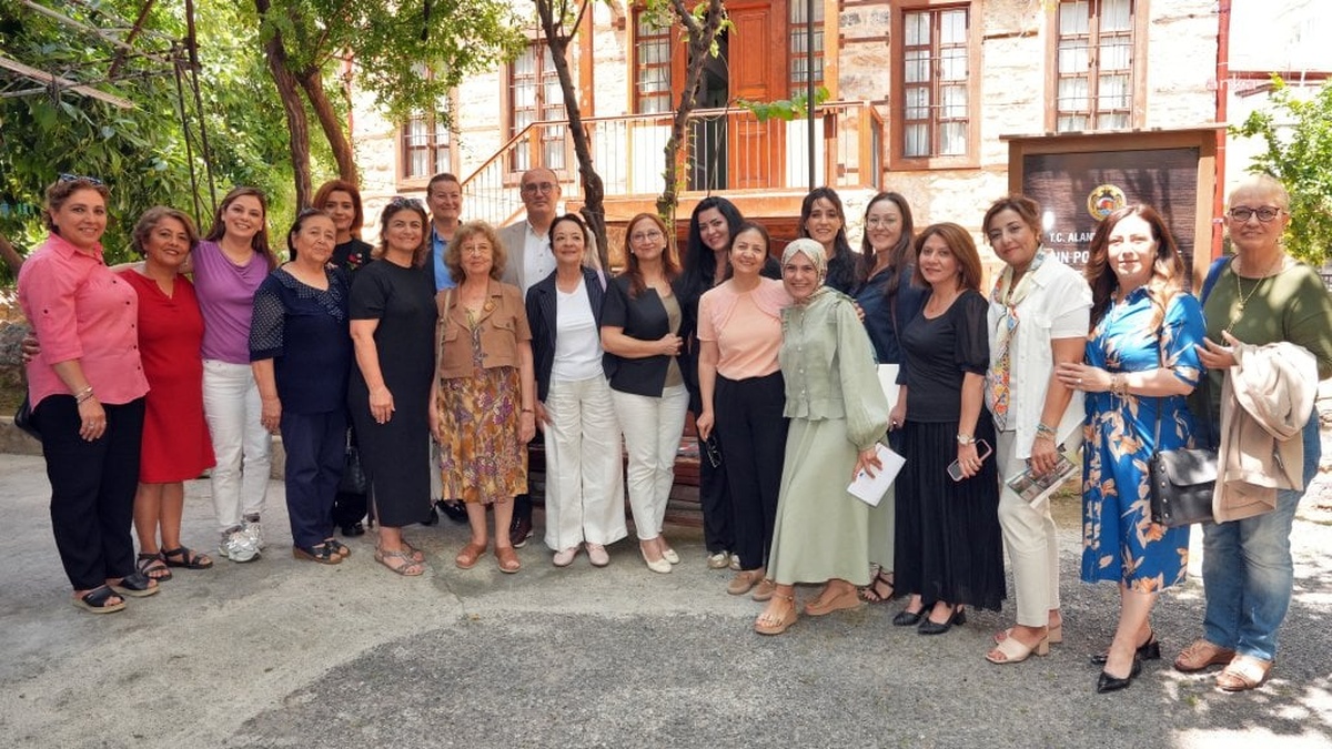 Alanya Belediyesi'nden 'Kadın Buluşması': Kadın hakları için iş birliği vurgulandı