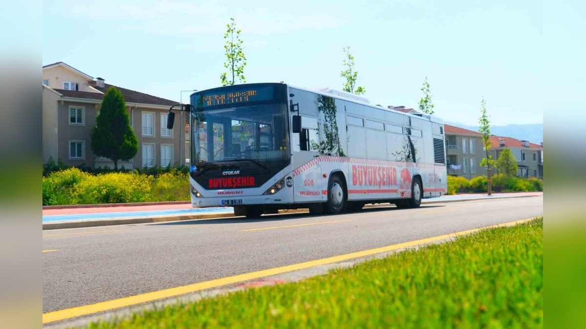 Sakarya Büyükşehir Belediyesi'nden ücretsiz mezarlık ulaşımı