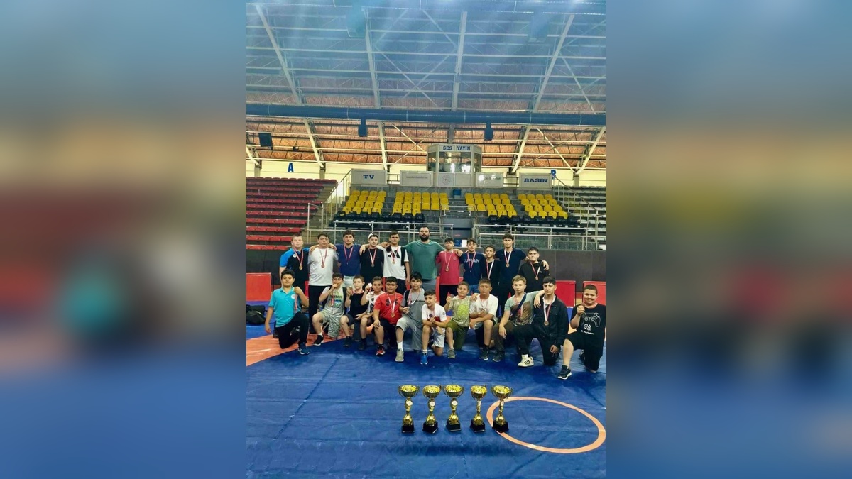 Sakarya Büyükşehir Belediyesi güreşçileri, Türkiye Şampiyonası'na katılacak