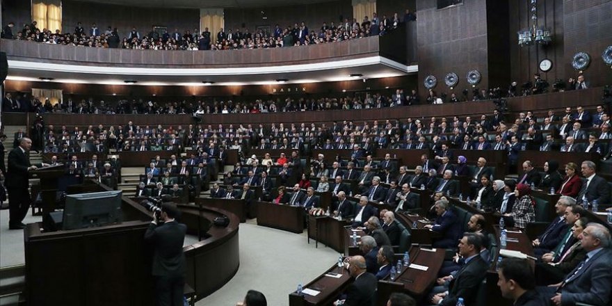 AKP TBMM Grubu'nda esnek çalışma dönemi
