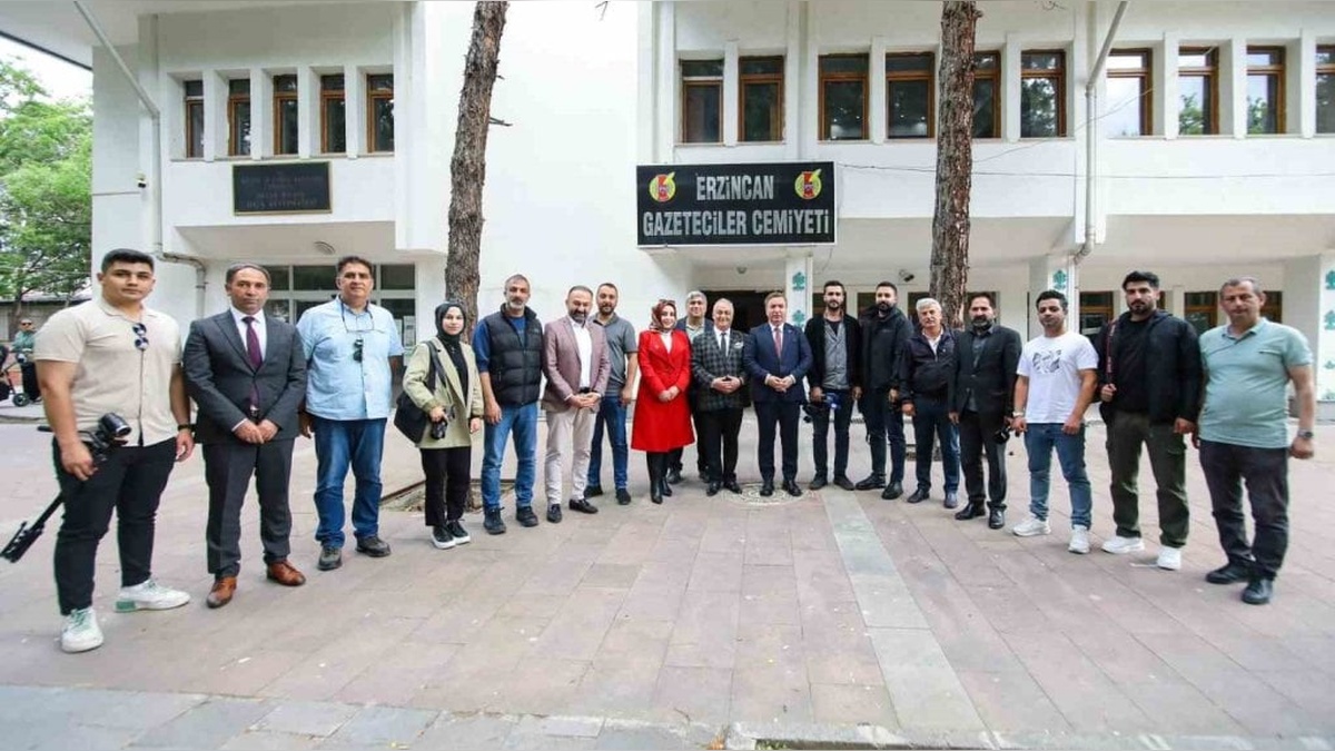 Erzincan Valisi Aydoğdu, Gazeteciler Cemiyeti'ni ziyaret etti