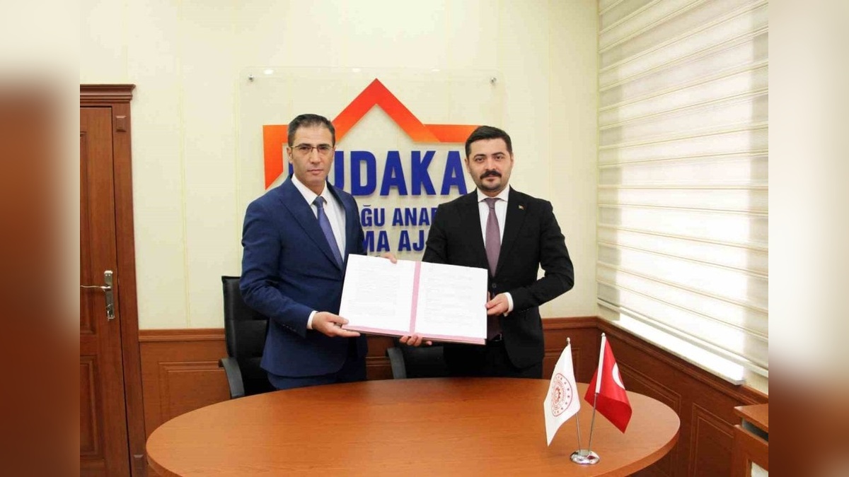 Erzincan, Bayburt ve Erzurum'da gazetecilere yapay zeka eğitimi verilecek